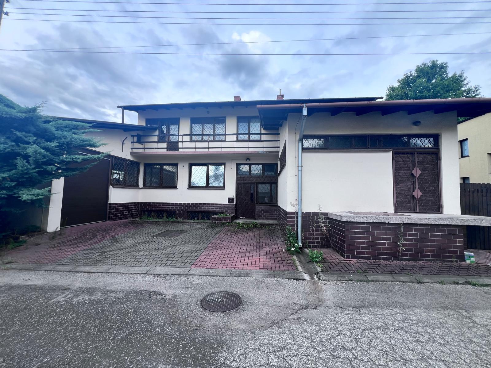 Lokal biurowo-magazynowy, Częstochowa, 820 m²