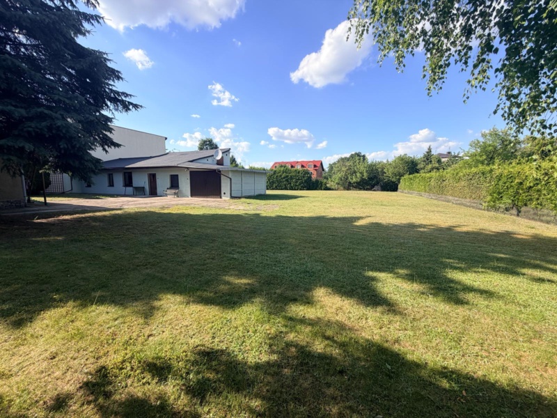 1925 m² zieleni, dwa budynki. Piotrków Trybunalski., zdjęcie 18