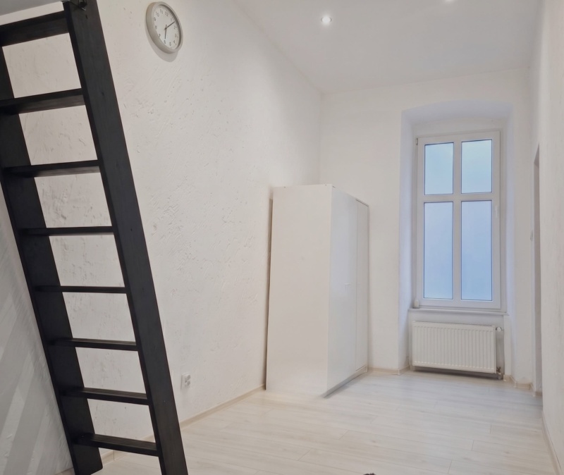 Kawalerka 26,5 m² z niskim czynszem, zdjęcie 3
